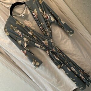 Beautiful lularoe wrap dress